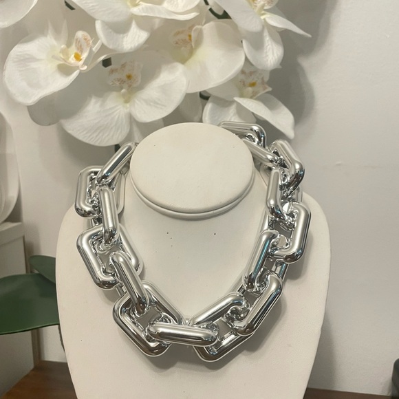 GOLD STATEMEANT AUTUMN NECKLACE - Picture 3 of 8